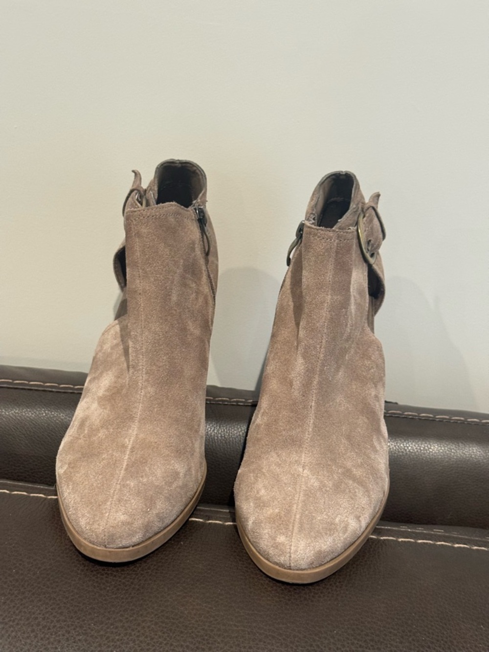 Franco Sarto taupe suede ankle boots #suede #boots size 10 zipper, 3” heel